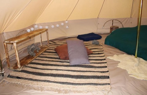 Burzet Other | Tente Tipi en pleine forêt