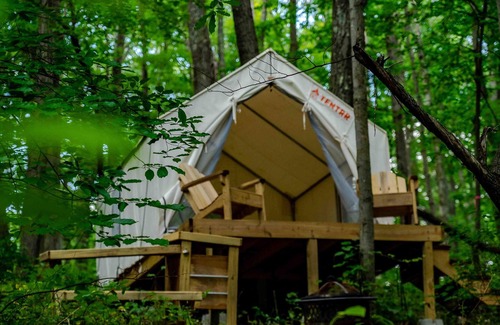Gans RV Rental | Tentrr State Park Site - WV Coopers Rock State Park - Site B - Single Camp