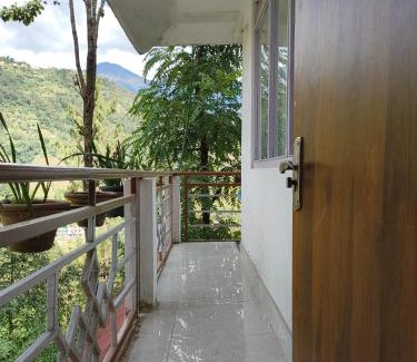 Geyzing House | Tenzing Hillary Pinasha Homestay