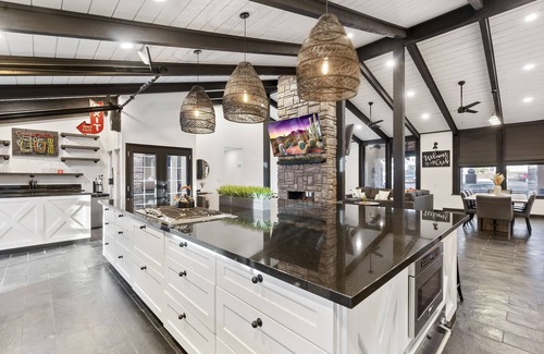 Regency Heights House | Tequila Fountain