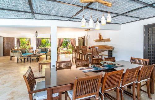 Diani Beach Villa | Tequila Sunrise Beach Villa-Diani Beach