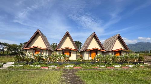 Salatiga House | Teras Alam