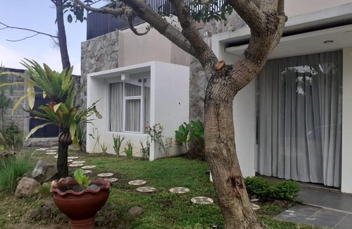 Garut Cabin | Teras Padi Garut