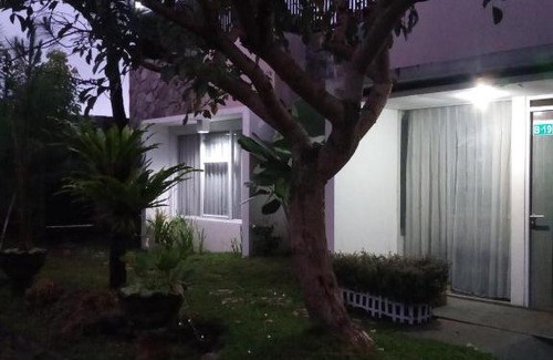 Garut Cabin | Teras Padi Garut