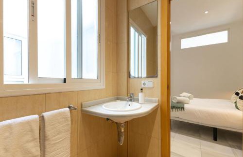 Santa Catalina Apartment | Terceros City Center Deluxe by Valcambre