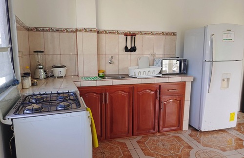 Puerto Baquerizo Moreno Apartment | Teresita's House Acogedora Suite con Cocina Privada