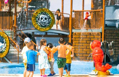 Gastria Apartment | Terra Apartments in Caesar Blue Resort, Fixed Lunch till 3pm, Gym, Heated pool, Sauna, Kids club