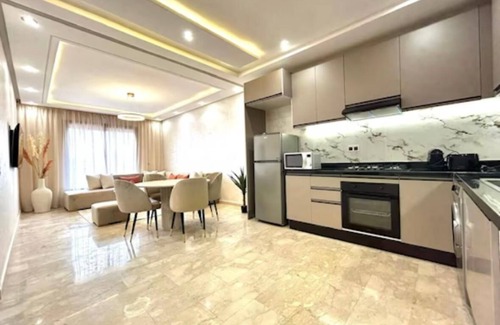 Hivernage Apartment | Terra Cotta