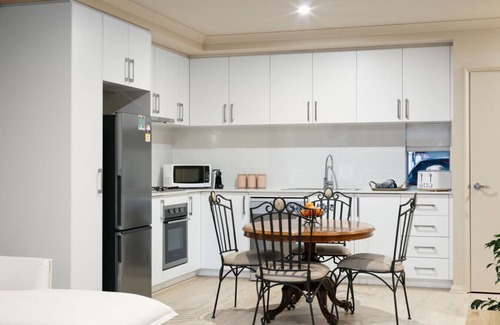 Bassendean Apartment | Terra de Sol – A Mediterranean Escape in Perth