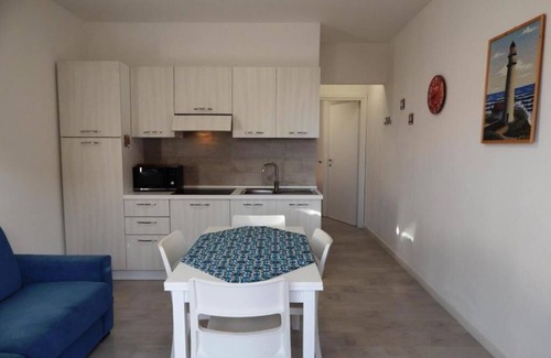 Lu Bagnu Apartment | Terrace and comfort by the sea