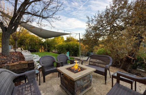 Paso Robles House | Terrace Hill Modern Paso Robles Escape Near Wineries Dining and Hot Springs