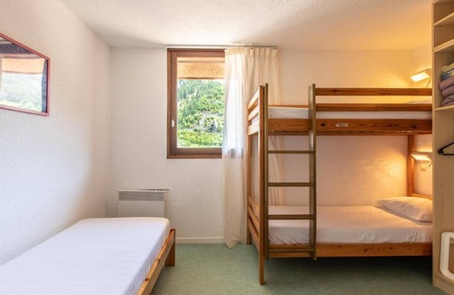 Guillaumes Apartment | Terrace, parking, tv, 65m², Valberg / Beuil