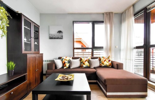 Lozenets Apartment | Terrace&View | SmartTV | Free Str Parking | Desk
