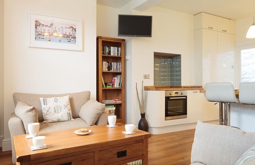 Dartmouth Cottage | Terraced Cottage In The Centre Of Picturesque Dartmouth, South Devon, England