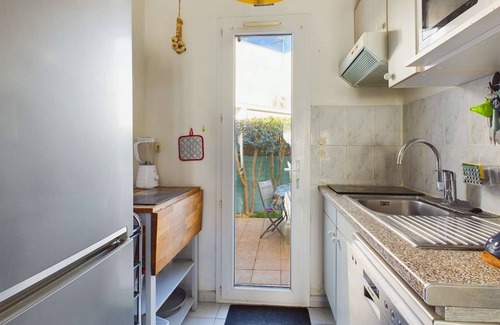 Marseillan Plage Apartment | Terraced house for 5, air-conditioned rooms, parking, pets, wifi included