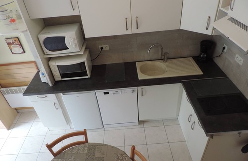 Arzon House | Terraced house, ground floor, facing south, very quiet