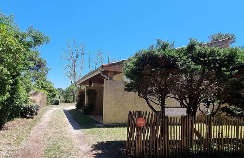 Mimizan House | Terraced house ideally located directly on the Courant riverbank.