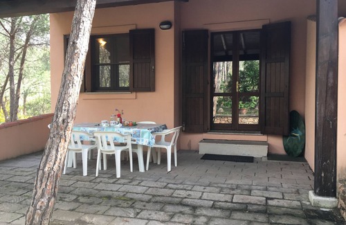 Santa Margherita di Pula House | Terraced house in the shade of pine trees 500 meters from the beach.