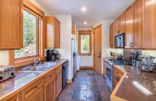Mountain Village Condo | TERRACES 101- Ski-In/Ski-Out Slopeside Condo, Meadows of Mountain Village,