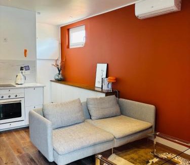 Le Pharo Apartment | Terracotta 7 Quiet and Private Parking