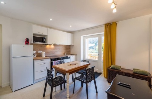 Lannion Apartment | Terrasse, charme & nature en coeur de Lannion