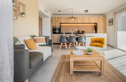 Saint-Mandrier-sur-Mer Apartment | Terrasse DE LA MER - Superbe Appartement Bord de mer