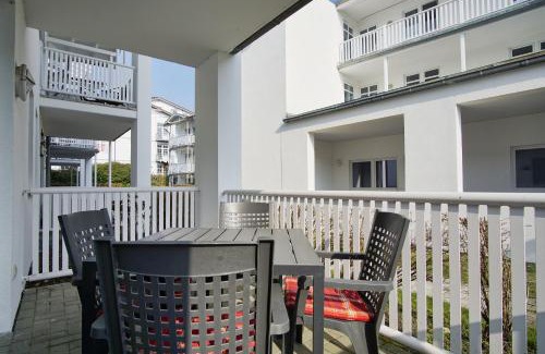 Gohren Apartment | Terrasse, gratis Nutzung vom AHOI Erlebnisbad und Sauna inSellin - Villa Karola FeWo 06