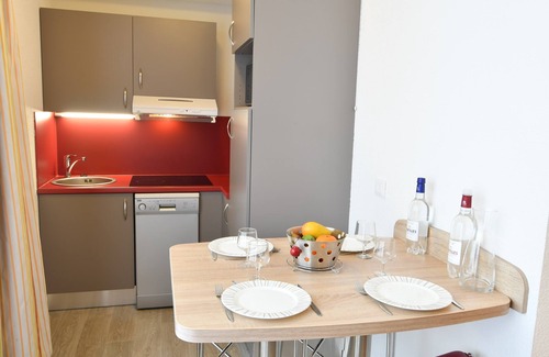 Bassins a Flot Condo | Terrasse privée | Apprt climatisé proche du centre