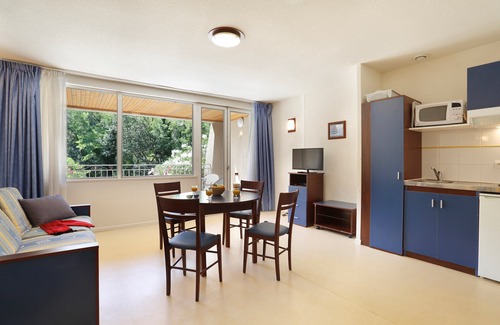 Vallon-Pont-d'Arc Apartment | Terrasse ! Studio Abordable, Navettes Gratuites
