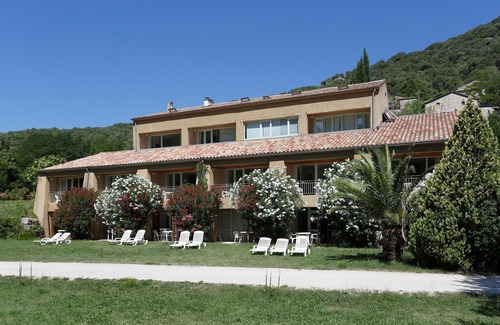 Vallon-Pont-d'Arc Apartment | Terrasse ! Studio Abordable, Navettes Gratuites