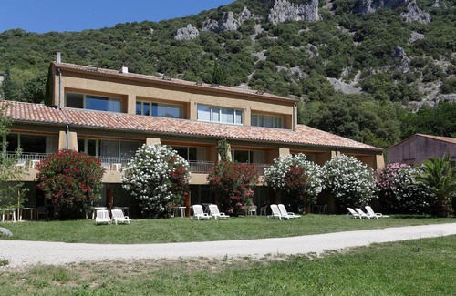 Vallon-Pont-d'Arc Apartment | Terrasse ! Studio Abordable, Navettes Gratuites