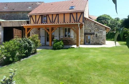 Saint-Genies House | Terre De Pierres - Gite Améthyste