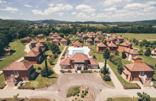 Prayssac Resort | Terres de France - Domaine de Claire Rive