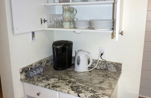 Saint Simons Island Condo | Terrific 2-bedroom condo with AC in St. Simons Island