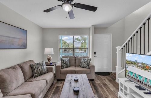 Gulf Shores Condo | Terrific Canal Front Condo and a short walk to Hangout and Beach