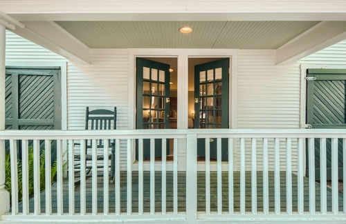 Old East Dallas House | Terrific Casita 2 : Prime Location in Vibrant Dallas