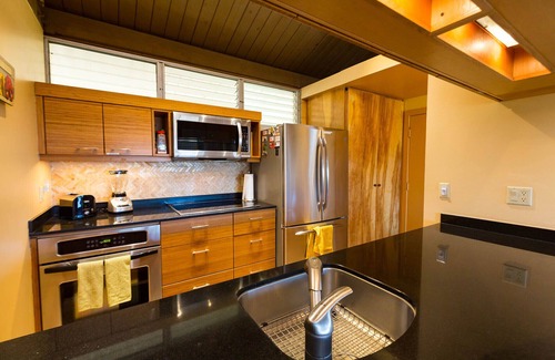 Kihei Condo | Terrific Ocean View Penthouse Suite!
