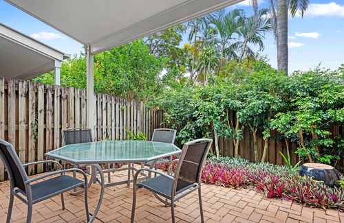 Morningside House | Terrific Townhouse! 2Bed/2Bath/1Car ~ Morningside