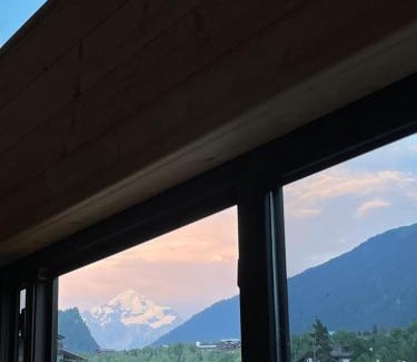 Bagvdanari Ski Chalet | Tetnuldi River Chalet