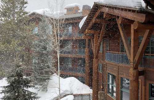 Teton Village Condo | Teton Club in Teton Village - Luxury Ski In/Out
