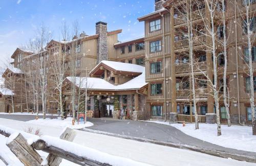 Teton Village Resort | Teton Mountain Lodge and Spa, a Noble House Resort