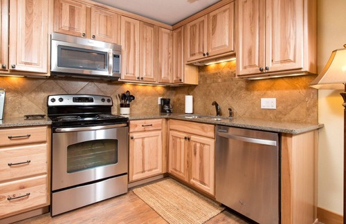 Teton Village Condo | Teton Village Minutes 2 Snow Village Condo w Jackson Hole Property Management