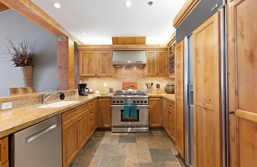 Teton Village Condo | Teton Village Ski ~In~/Ski Out - Next to Tram