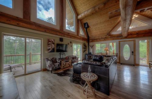 Deadwood House | Tetro Rock Retreat