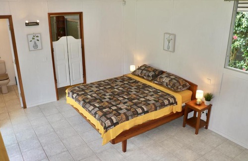 Taravao House | TEVIHOUSE 2 Bedrooms House or-and Bungalow with Pool