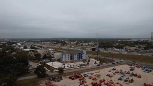 McNeil Hotel | Texas Bungalows Hotel and Hotel Que at i35 Austin Pflugerville