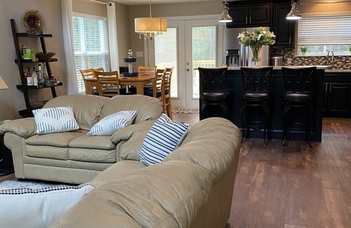 Pottsboro House | Texoma Lake - Cozi 4 Bedroom Home in Tanglewood, 1 mile from Highport Marina
