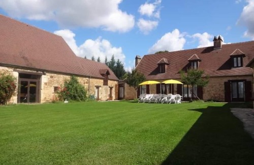 Rouffignac-Saint-Cernin-de-Reilhac House | (Text automatically translated) House furnished character the character ancienneMaison