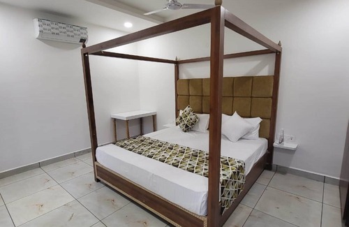 Bhopal Hotel | TGI Insignia Resort & Villa's