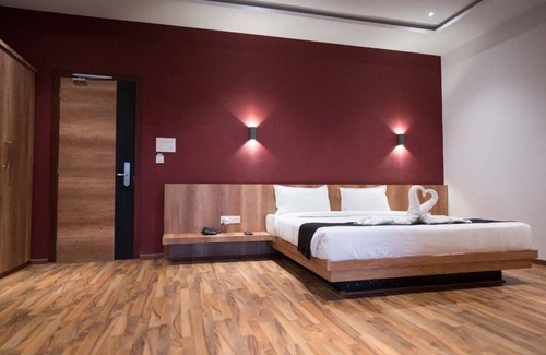 Raipur Hotel | TGN SUITS - HOTEL